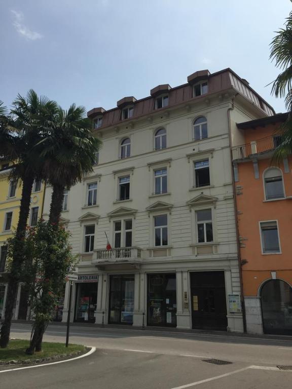 Budynek, w którym mieści się apartament