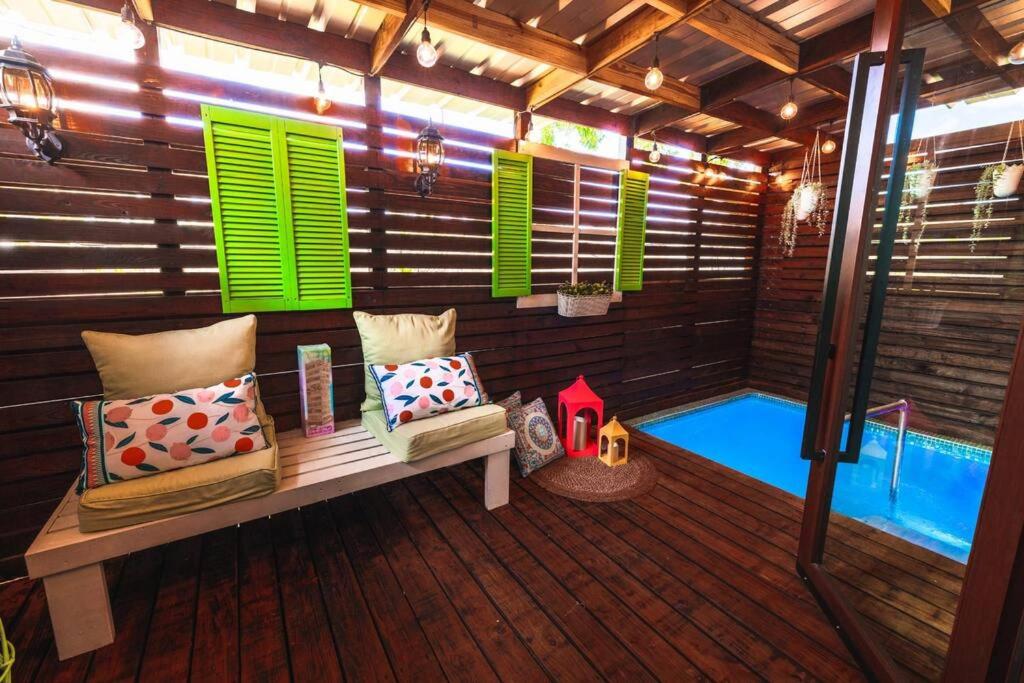 Bazén v ubytování Catania 2 Suite W/private pool,W/heater , WIFI. nebo v jeho okolí