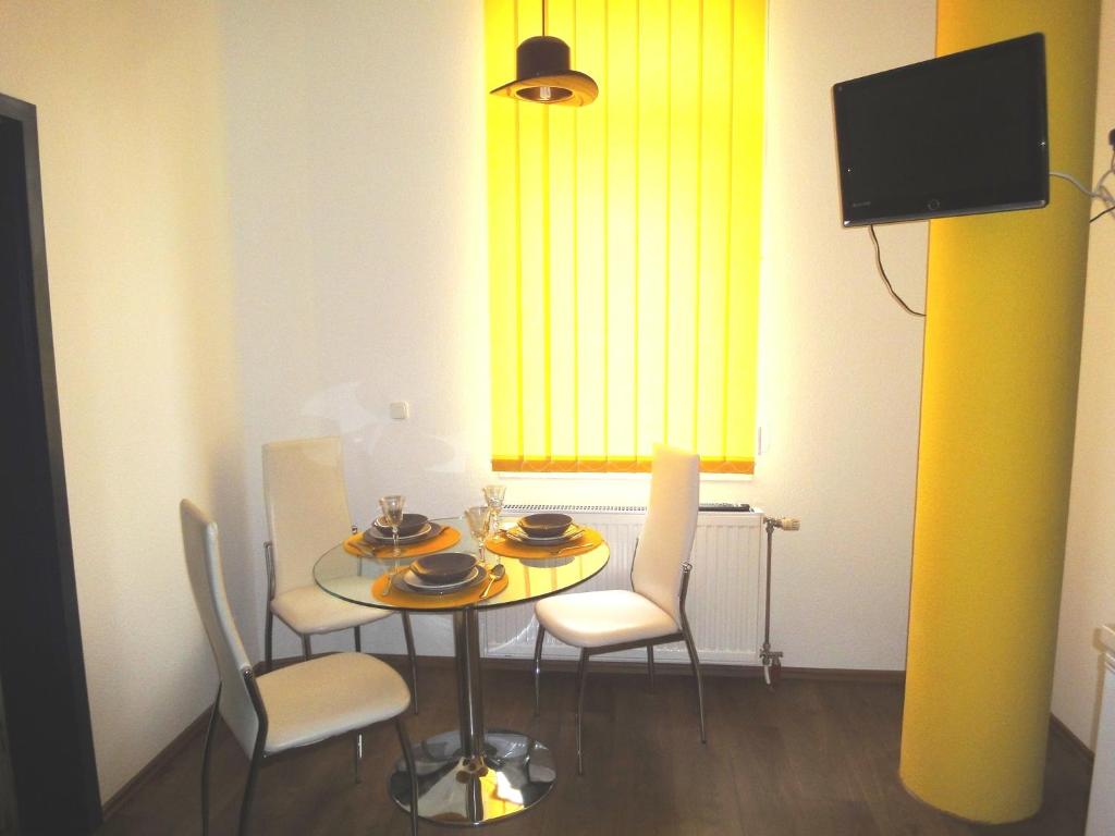 TV a/nebo společenská místnost v ubytování Aqua Apartmanok