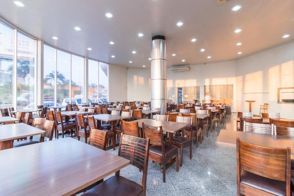 Restaurace v ubytování Foz Budget Hotel