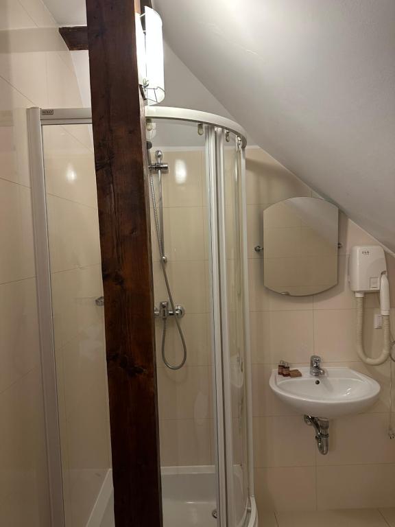 Restauracja i Hotel Oberża Wilczy Głód - Double Room With Private Bathroom