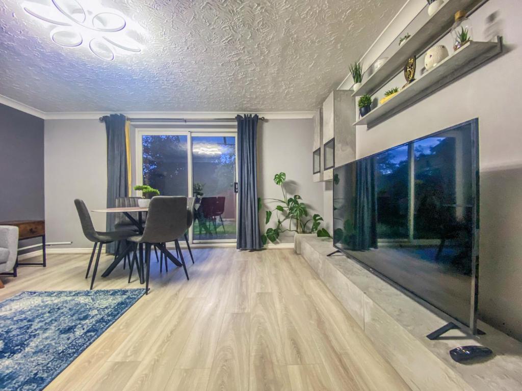 Fotografie z fotogalerie ubytování 3 Bedroom House by Elegance Living v destinaci Peterborough