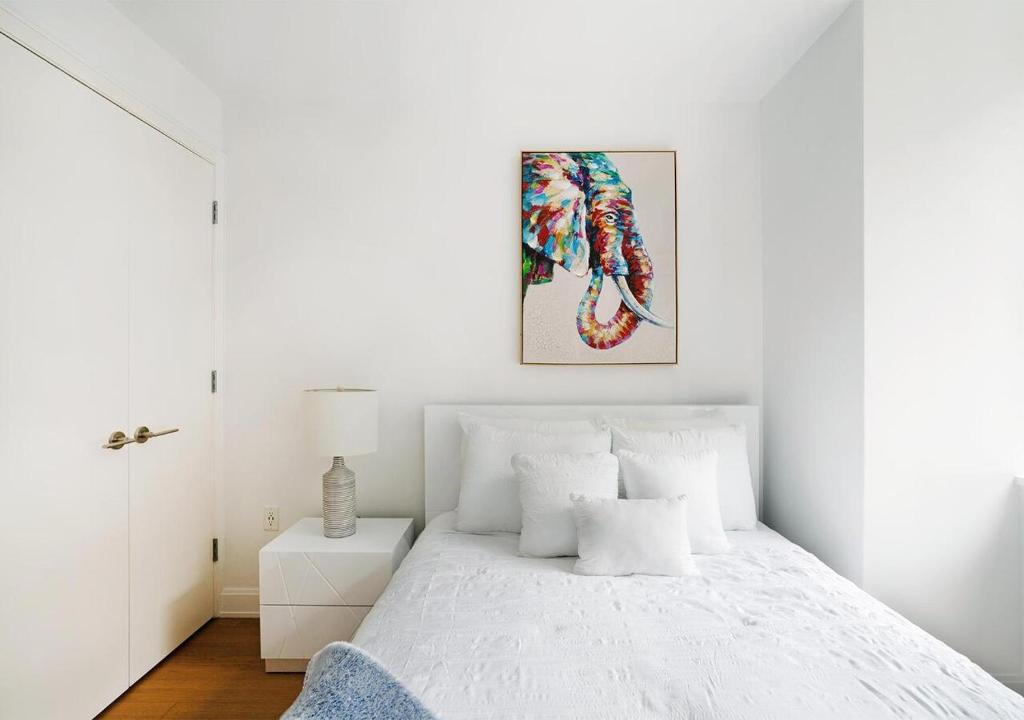 رزرو هتل، شیک 2 BD 2 BA در UES
