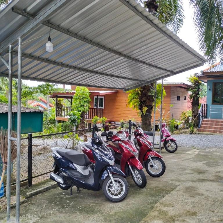 Fotografie z fotogalerie ubytování Palm Tian Homes A2 v destinaci Ban Chong Phli