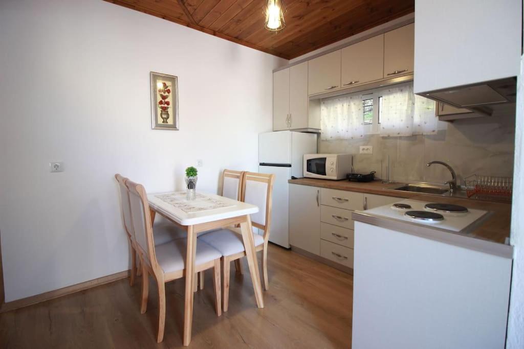 Emblematic House 3 - Imazhi 3