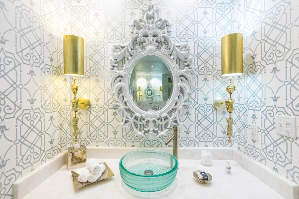 The Saint Hotel, New Orleans, French Quarter, Autograph Collection - 