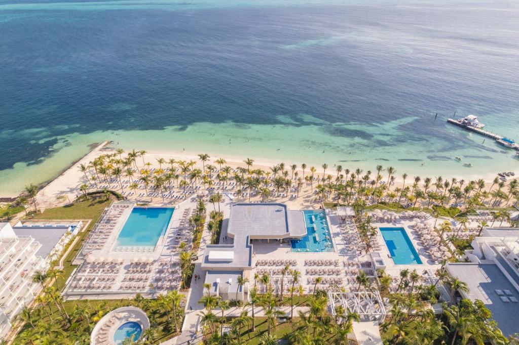 Bazén v ubytování Riu Caribe - All Inclusive nebo v jeho okolí