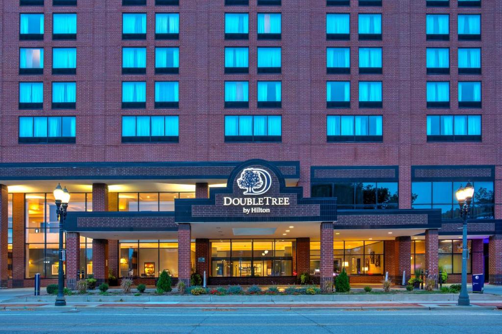 a rendering of the front of a hotel at DoubleTree by Hilton Lansing in Lansing