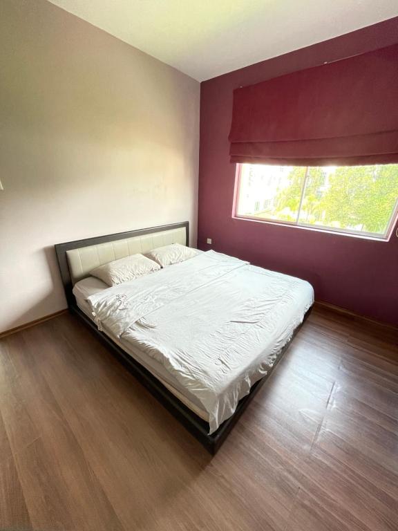 Postel nebo postele na pokoji v ubytování Anna温馨公寓式的住宅