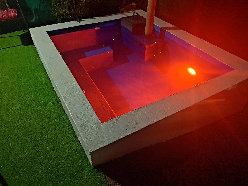 Casa Vista del sol, con piscina, tinaja, y quincho