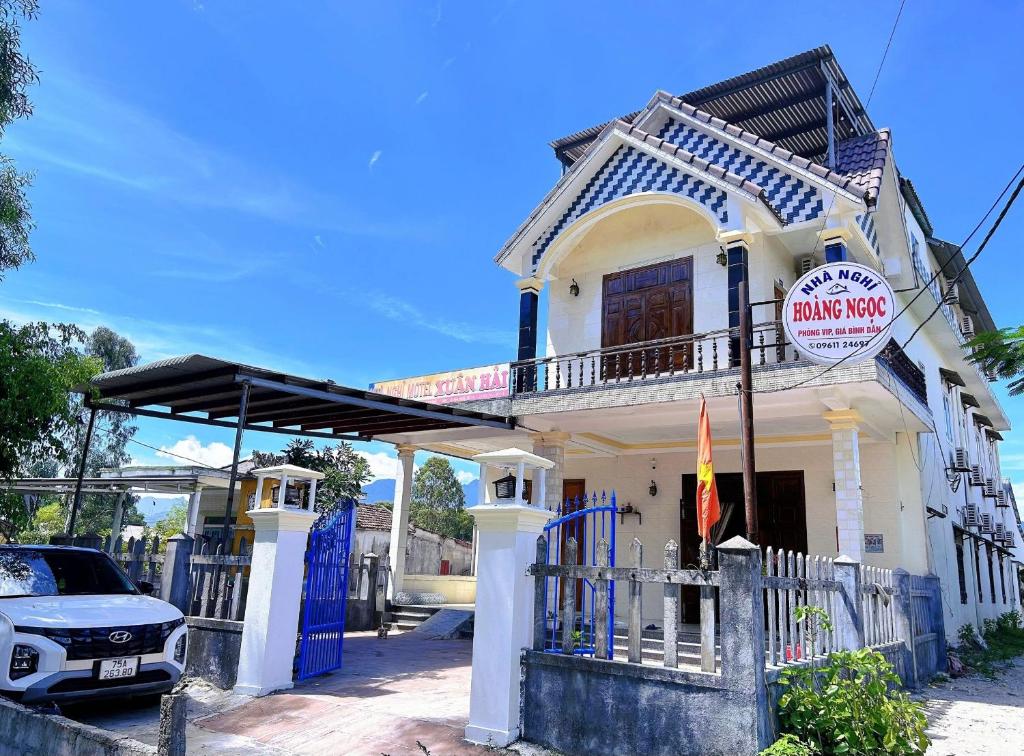 Gallery image of Hoang Ngoc Motel in Lang Co