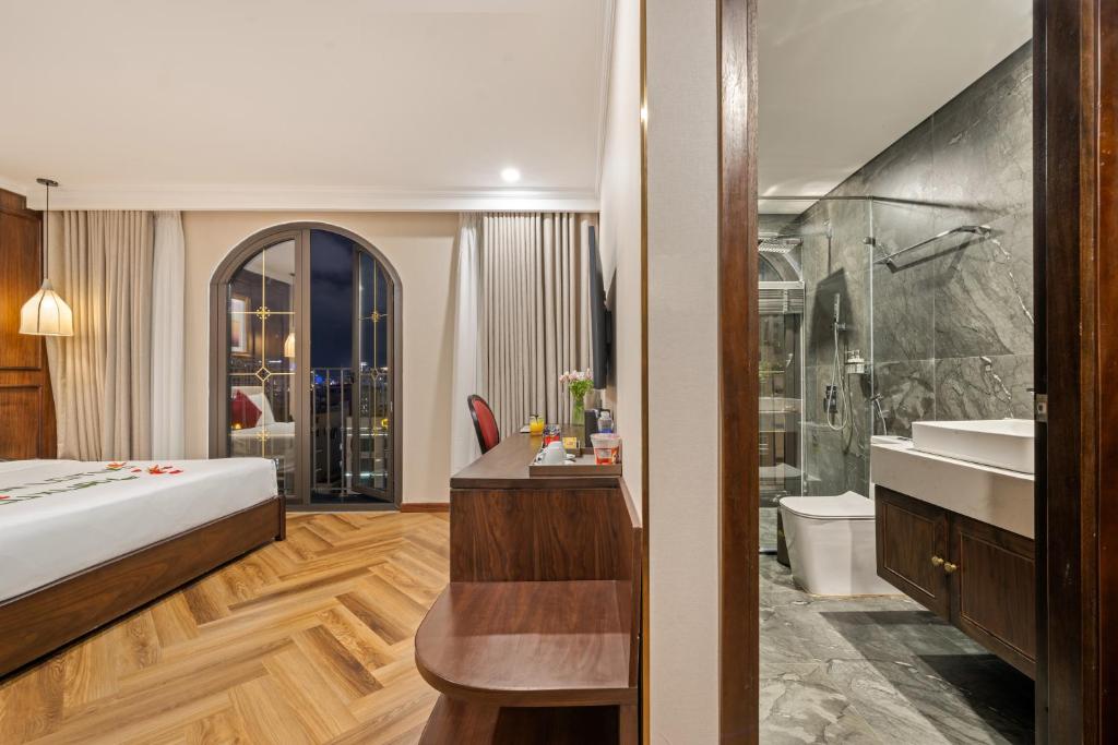 Special Offer - Superior Double Balcony City View