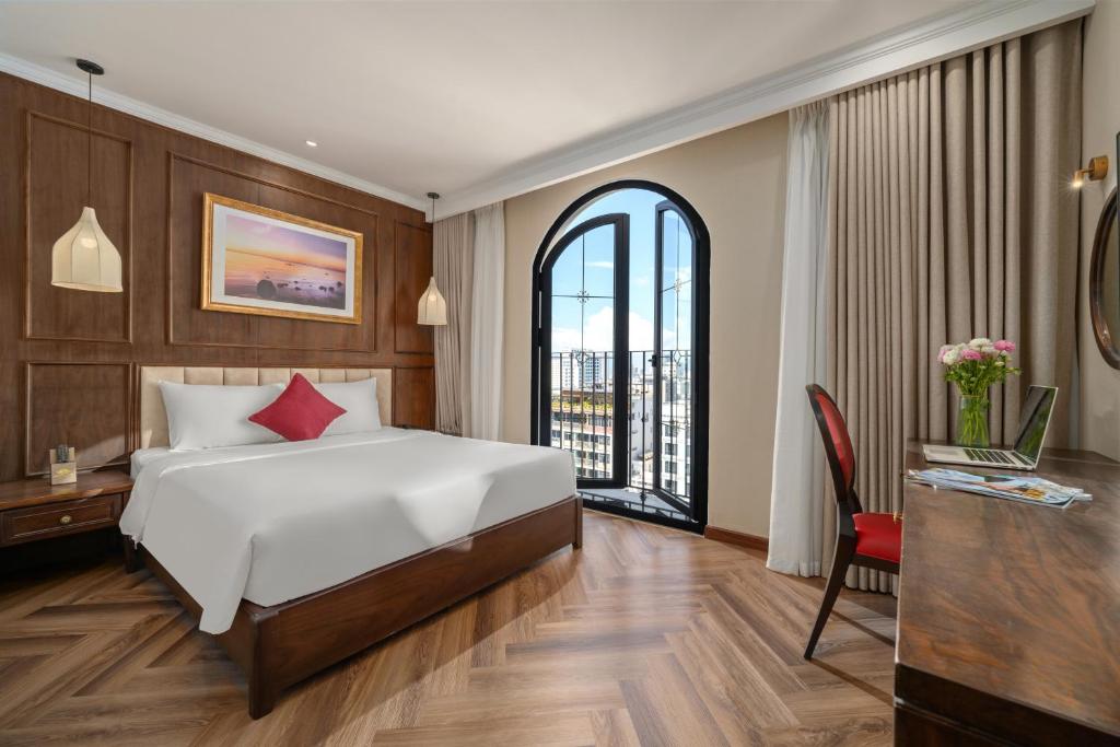 Special Offer - Superior Double Balcony City View