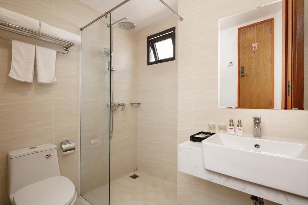 Deluxe Double or Twin Room with Balcony and City View