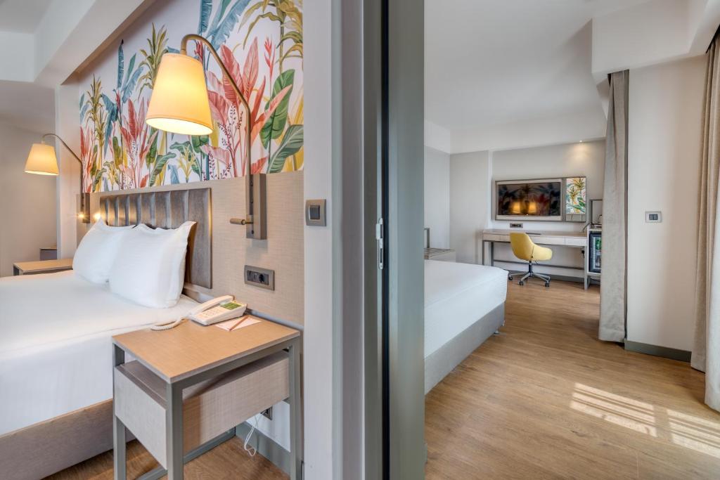 Megasaray Club Belek - Club Family Room