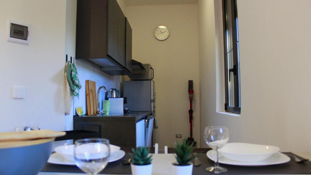 Kuchyň nebo kuchyňský kout v ubytování Lago Maggiore Lake Me Home apartment
