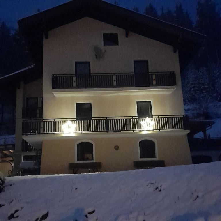 Budova, kde se apartmán nachází