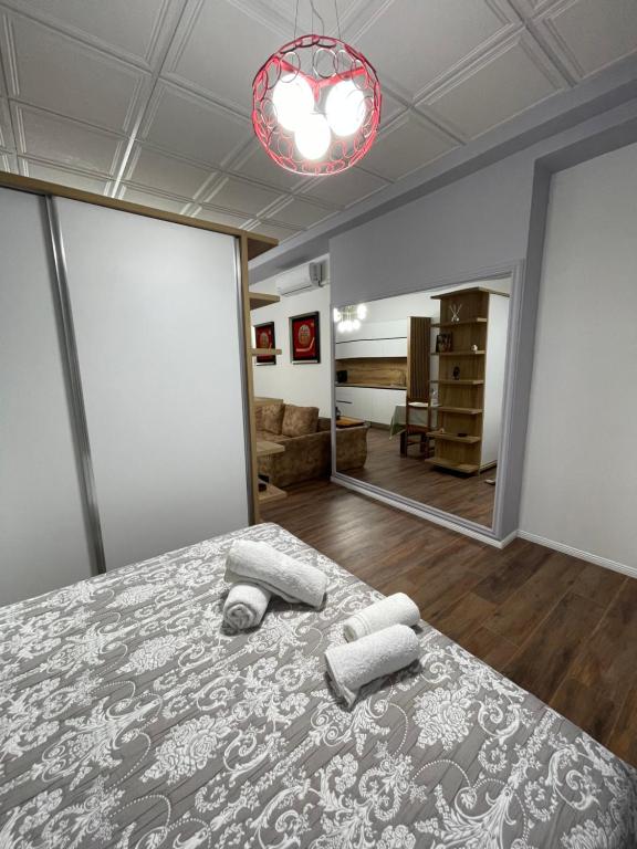 Gold House Durres - Image 9