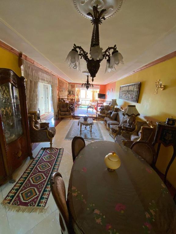 Posezení v ubytování Downtown Sidi Gaber, Alexandria - داون تاون سيدي جابر الإسكندرية