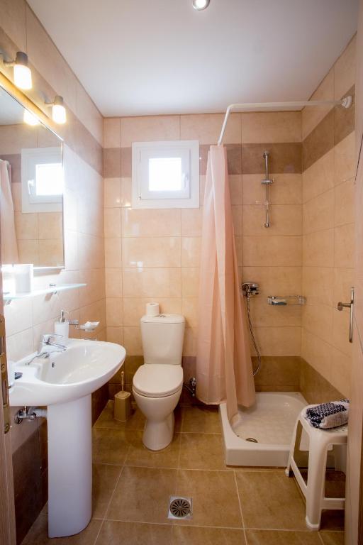 Łazienka w obiekcie Gouvia Hotel