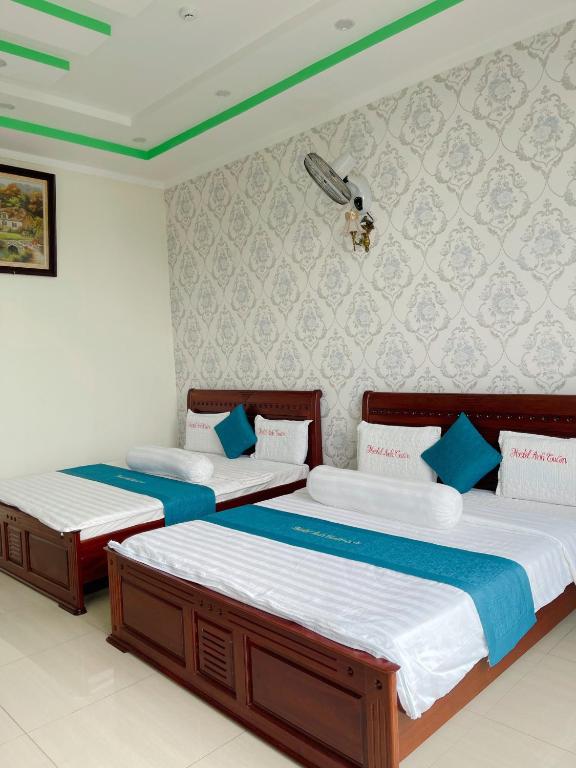 Anh Tuấn Hotel & Coffee - Pleiku, Gia Lai - Habitación Familiar De Lujo