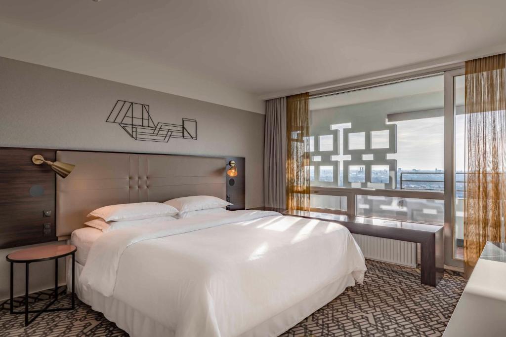 Four Points by Sheraton Munich Arabellapark - Resim 12