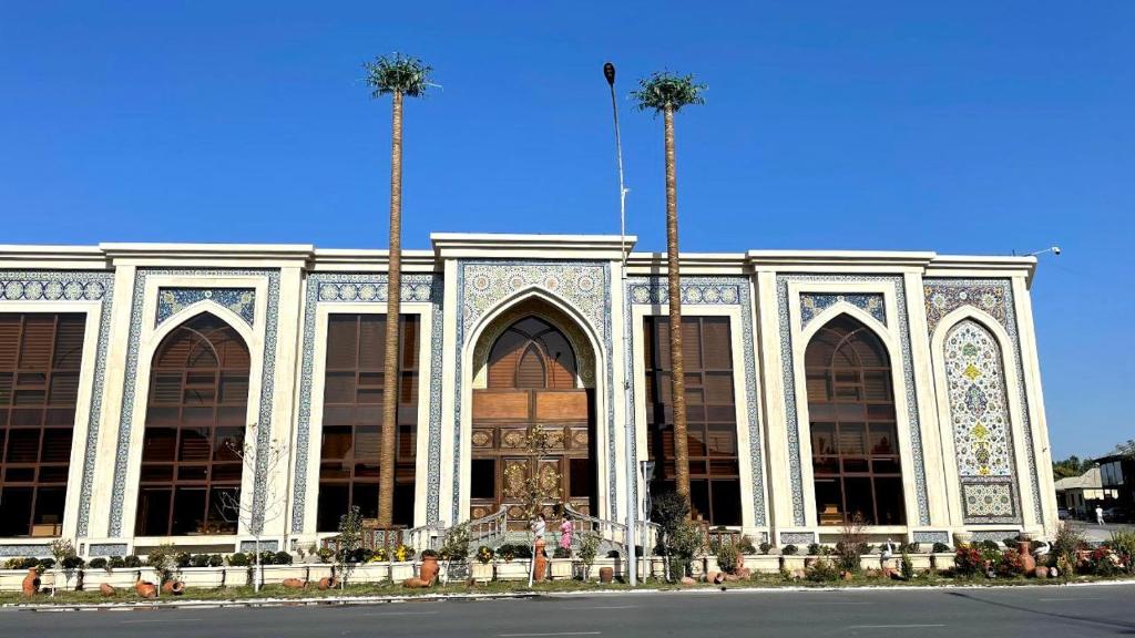 hotel chinor rishton