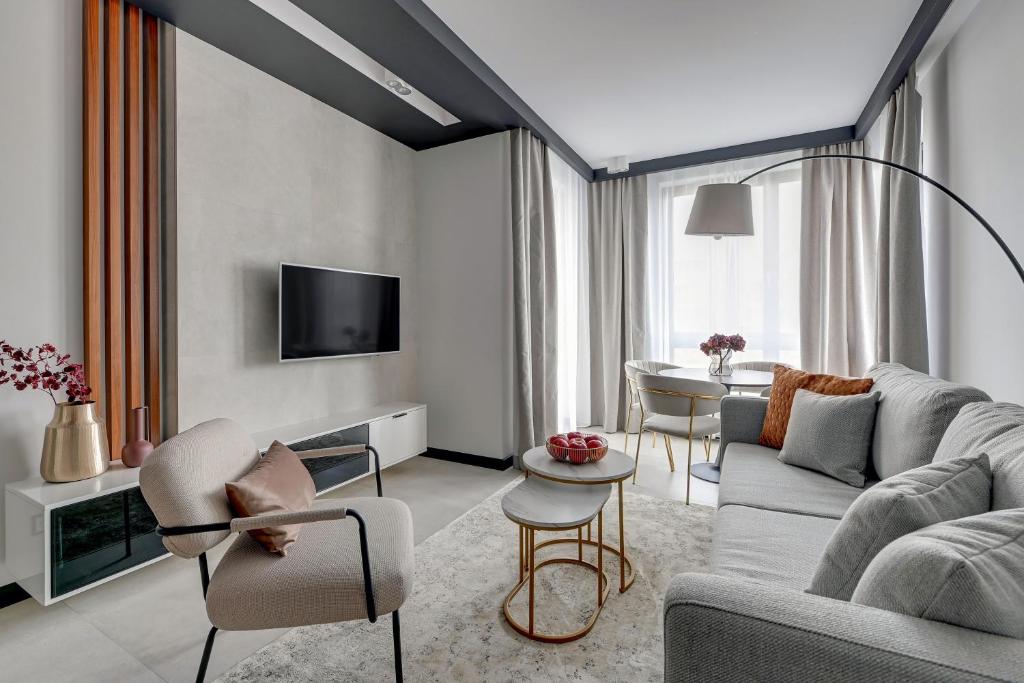 Curated Luxury Apartment In Sopot Gallery View 36