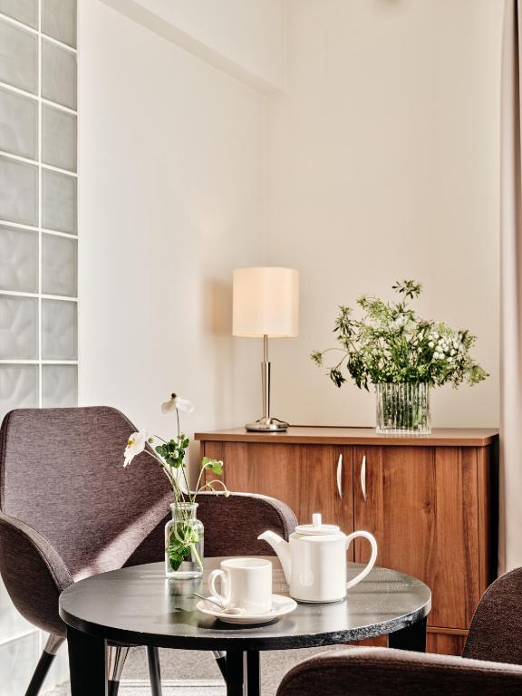 Posezení v ubytování Hotel Edison Poznań Lotnisko Ławica
