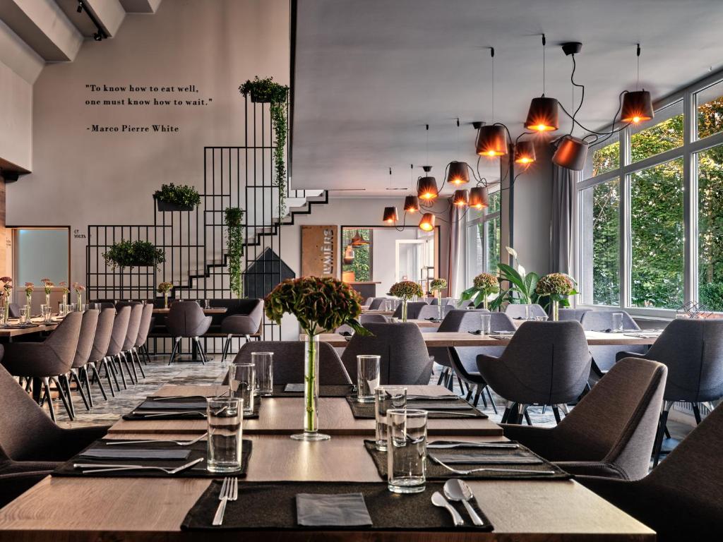 Posezení v ubytování Hotel Edison Poznań Lotnisko Ławica