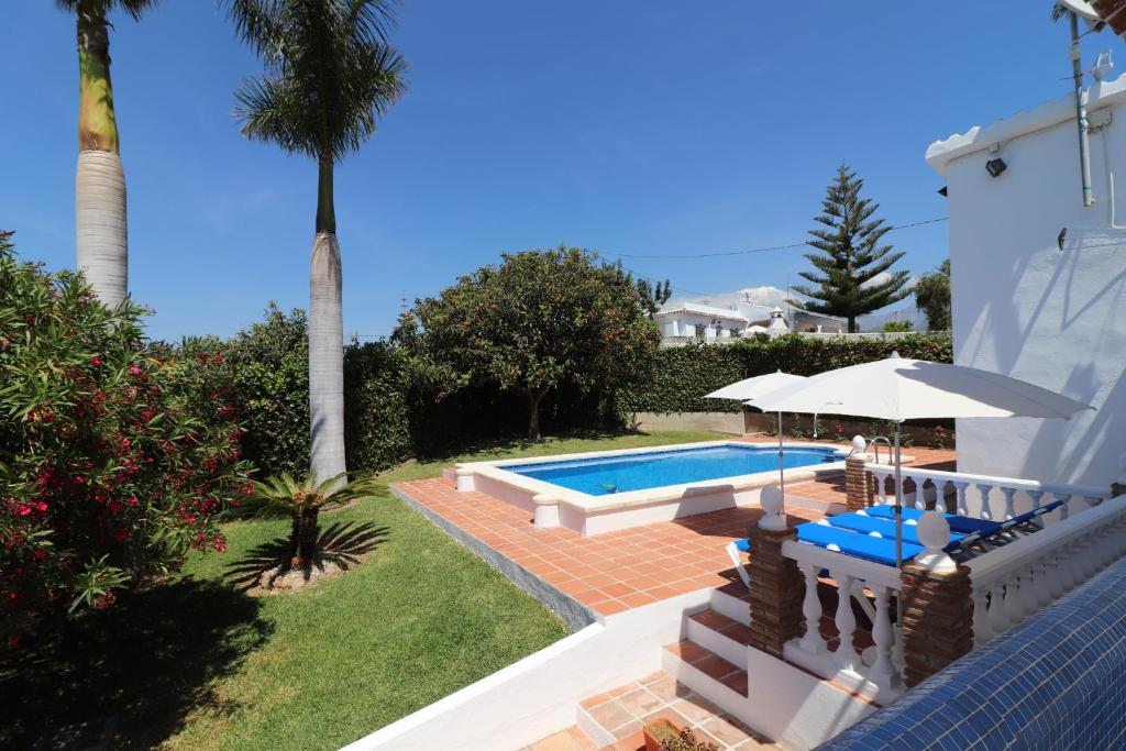 Bazén v ubytování Villa el Romeral SpainSunRentals 1112 nebo v jeho okolí