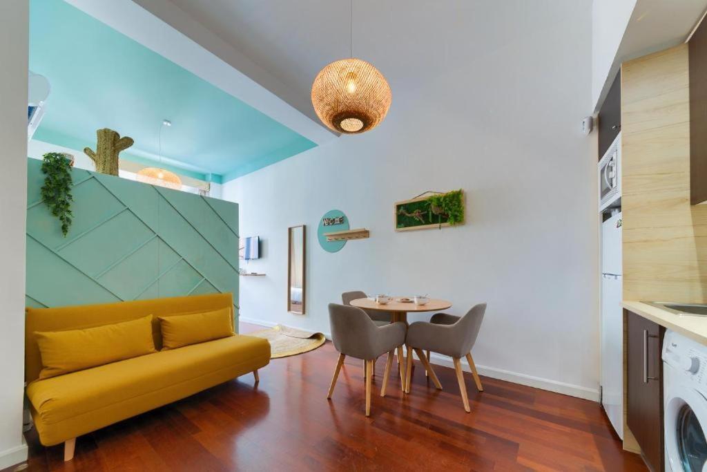 Apartments Holidays2Malaga City Center - Studio Avec Balcon