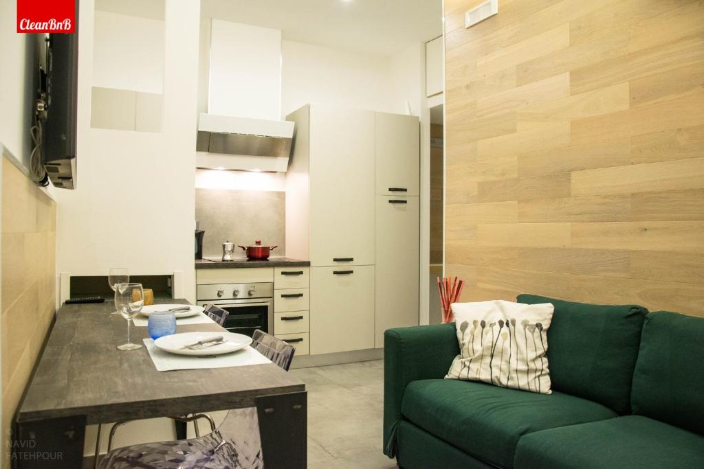 GuestHost - Largo Leopardi Modern Apartment