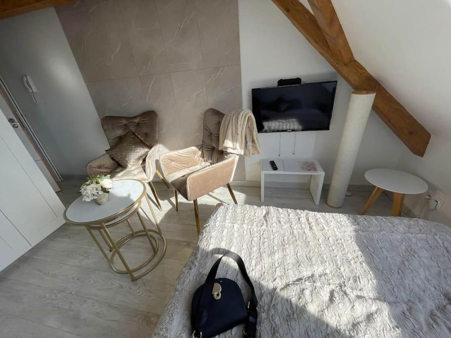 Esprit Beige - Joli Studio Salengro - Sauna & Sport club – photo 11