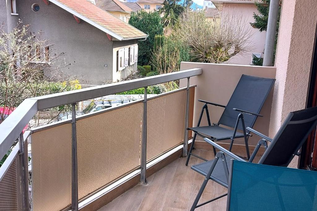Balkon lub taras w obiekcie Le Cosy Alpin, T2, parking proche lac