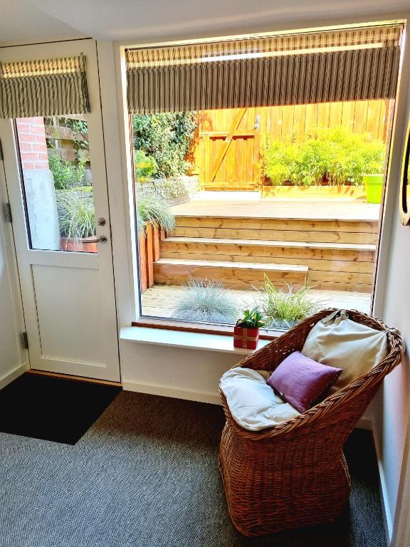 Neptun Studio-apartment with terrace.にあるバルコニーまたはテラス