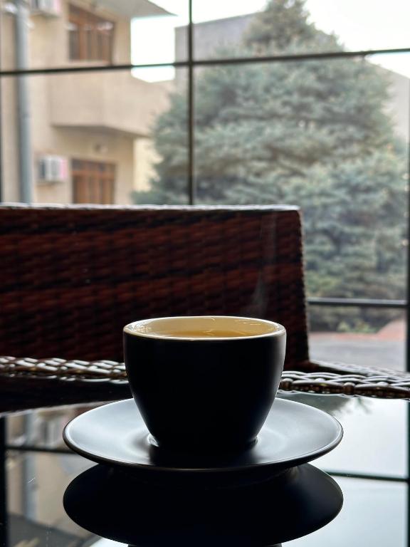 Příslušenství pro přípravu čaje a kávy v ubytování Capital Hotel