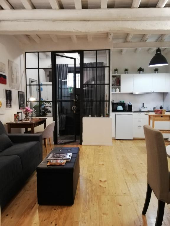 A seating area at Apartments Campo de Fiori