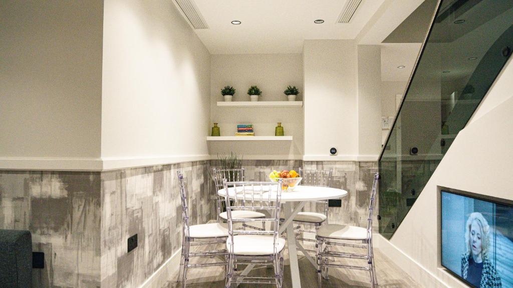 The Pillar Hotel - Resim 44