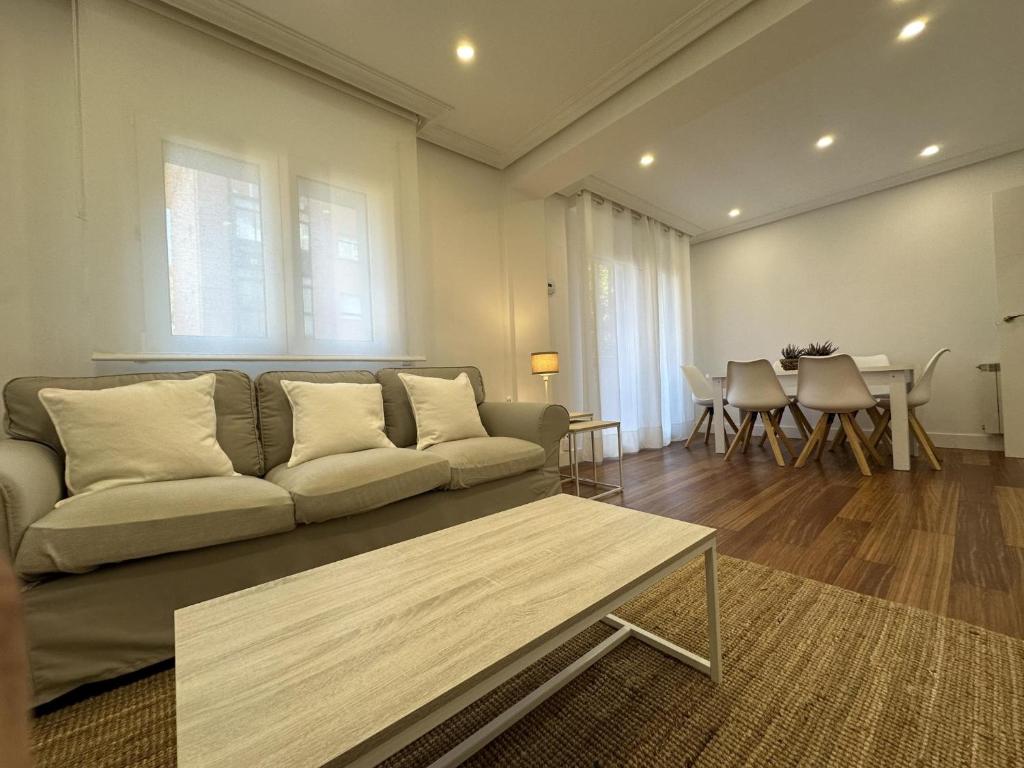 Et opholdsområde på Apto reformado a 20 mins de la playa