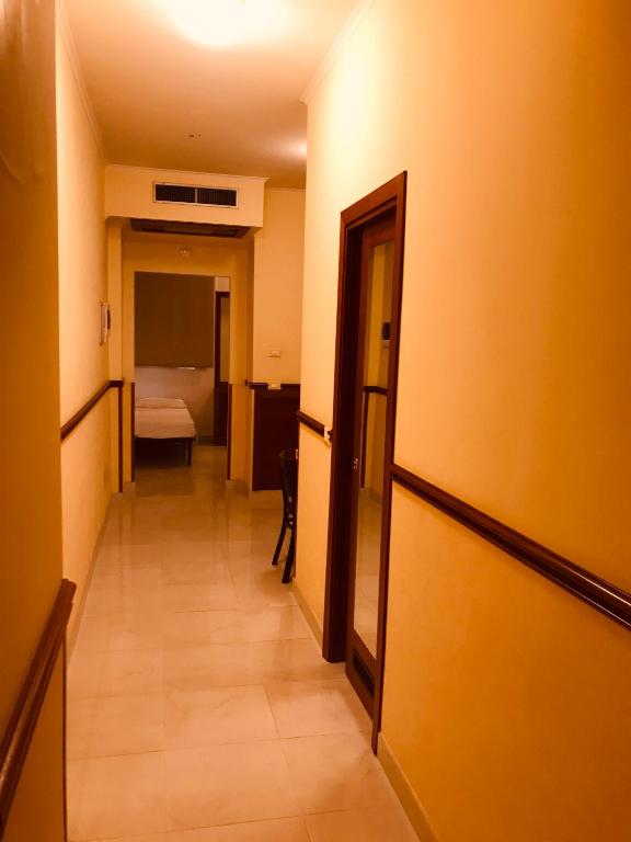 Hotel Virgilio - Resim 9