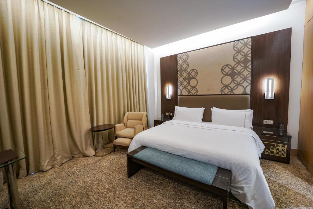 Postel nebo postele na pokoji v ubytování The Westin Kolkata Rajarhat