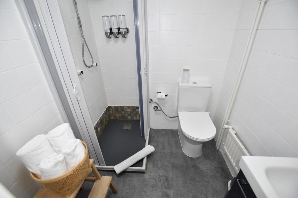 A bathroom at Le Studio. Único, acogedor y en el centro de Vigo.