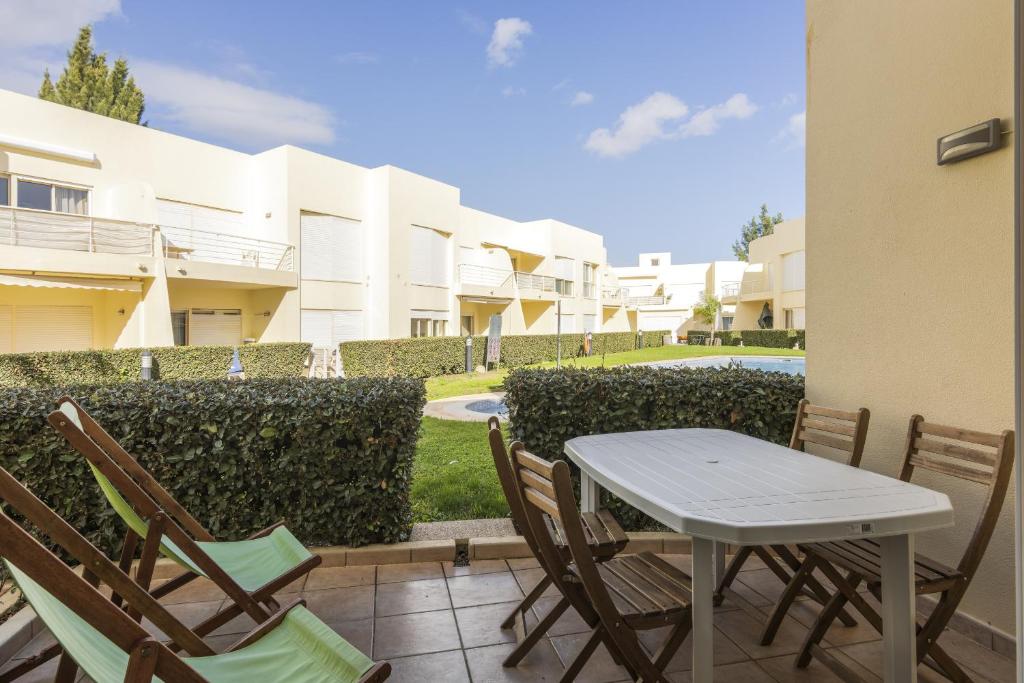 Terracos Falesia II - Terrace with pool by HD
