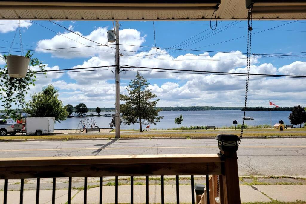 Lakeside Serenity Charming 3Bedroom Retreat, Deseronto Bijgewerkte