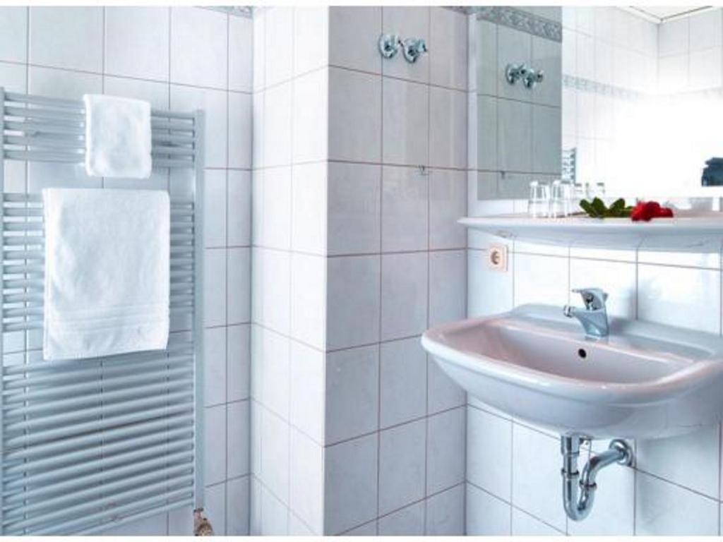 Hotel Landsknecht - Triple Room