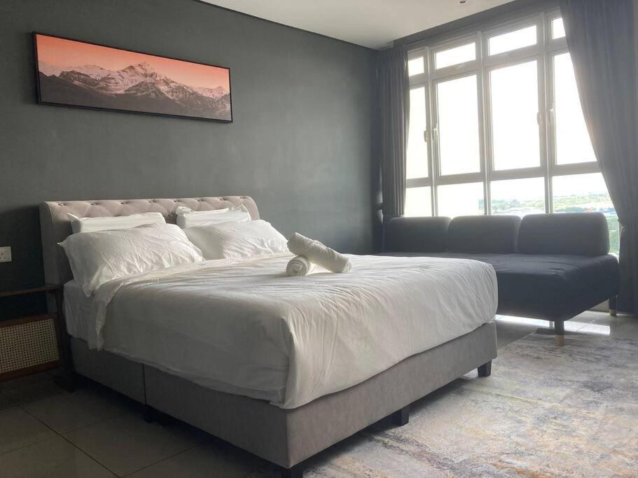 Designed Comfy High Big Studio Austin Tebrau Malls IKEA, Johor Bahru