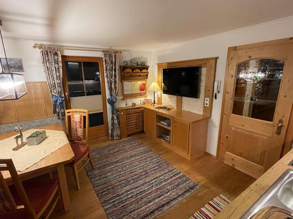Kuchyň nebo kuchyňský kout v ubytování Appartement Brandner