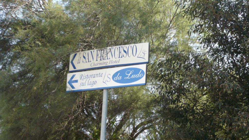 Certyfikat, podpis lub inny dokument wystawiony w obiekcie Il San Francesco Charming Hotel