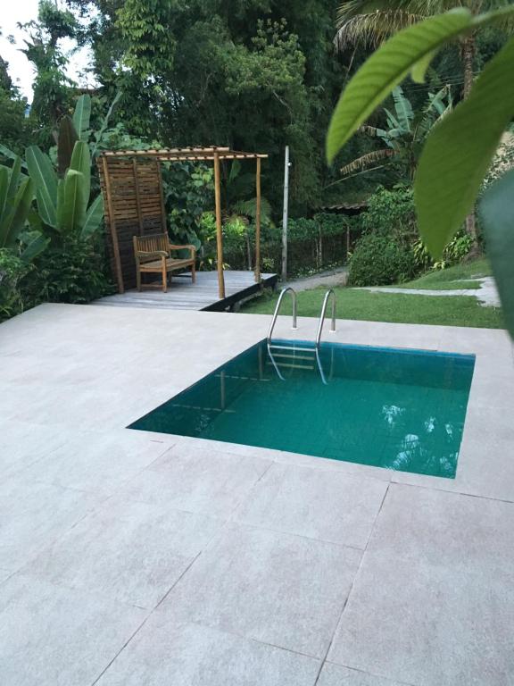 Bazén v ubytování Sobrado com vista para praia de Boicucanga nebo v jeho okolí